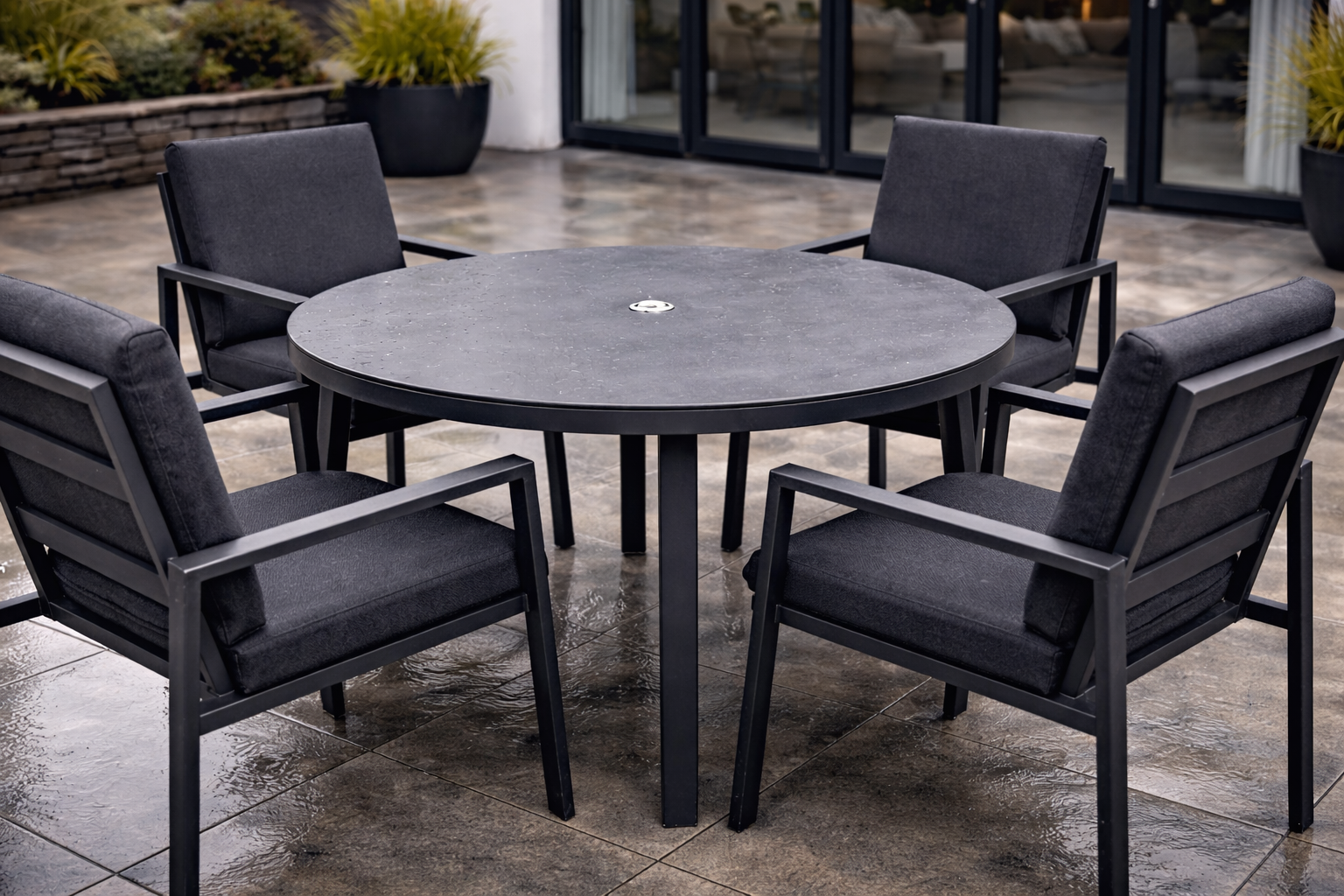 Vanta 4 Seat Round Dining Set - Image 5